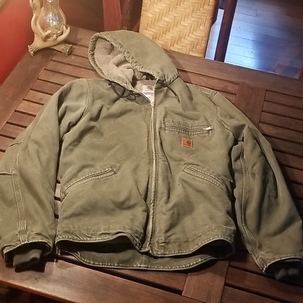 Carhartt coat, small